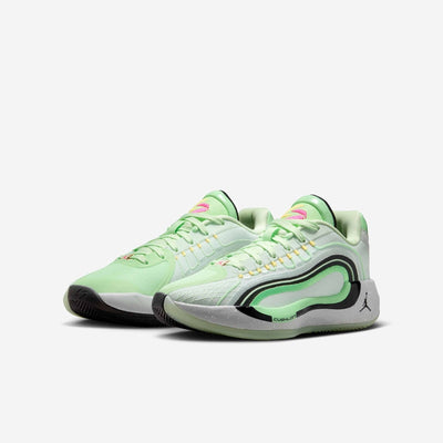 Junior Luka 4 Navigator Basketball Shoe