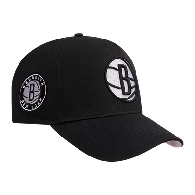 Mens Brooklyn Nets Classic Logo Snapback Cap