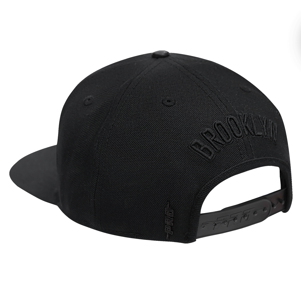 Mens Brooklyn Nets Classic Triple Black Snapback Cap