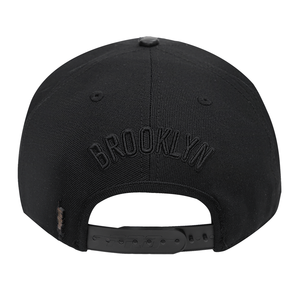 Mens Brooklyn Nets Classic Triple Black Snapback Cap