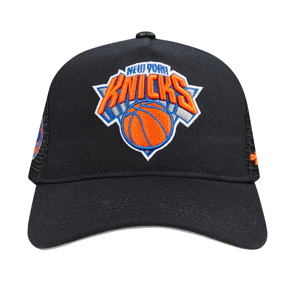 Mens New York Knicks Classic Trucker Cap