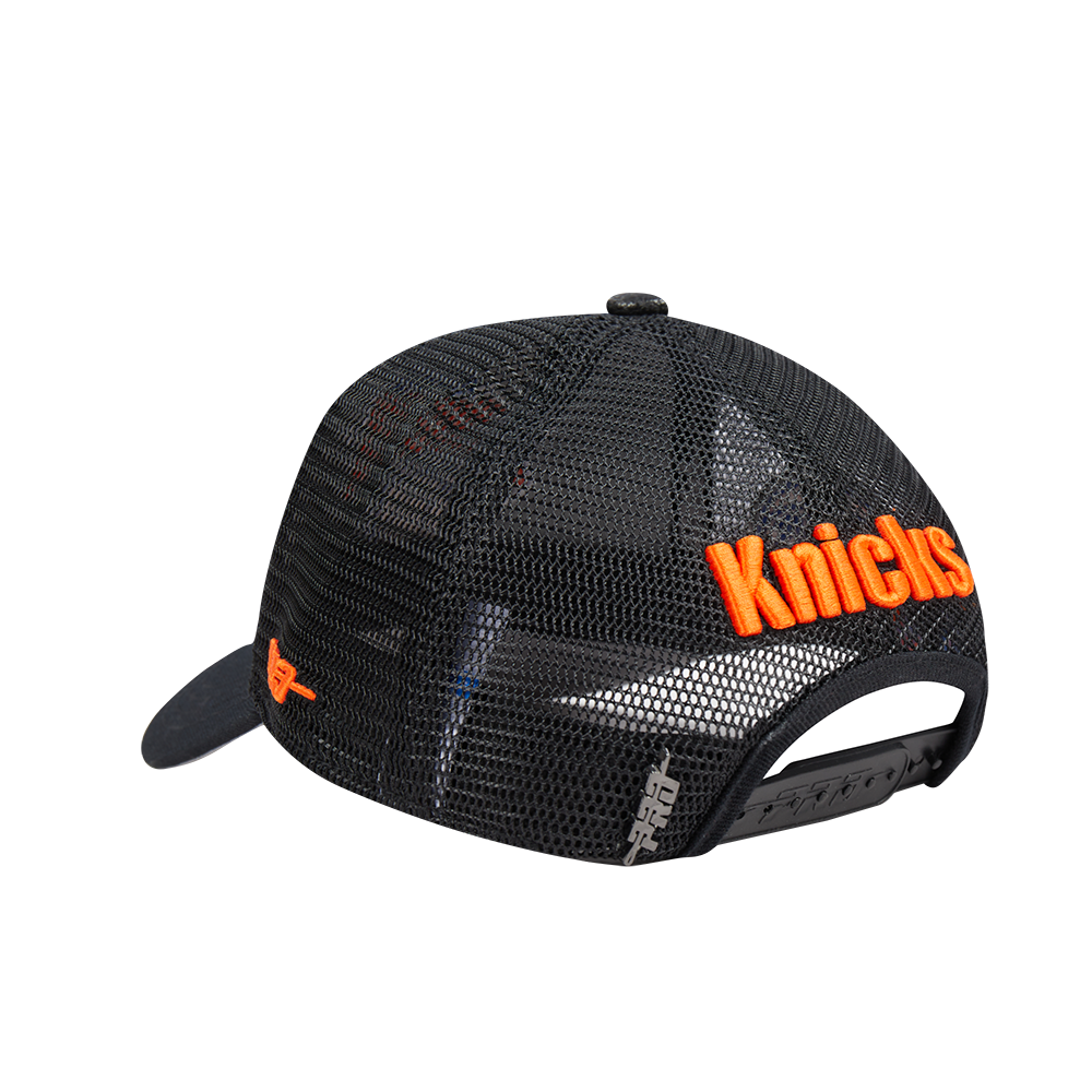 Mens New York Knicks Classic Trucker Cap