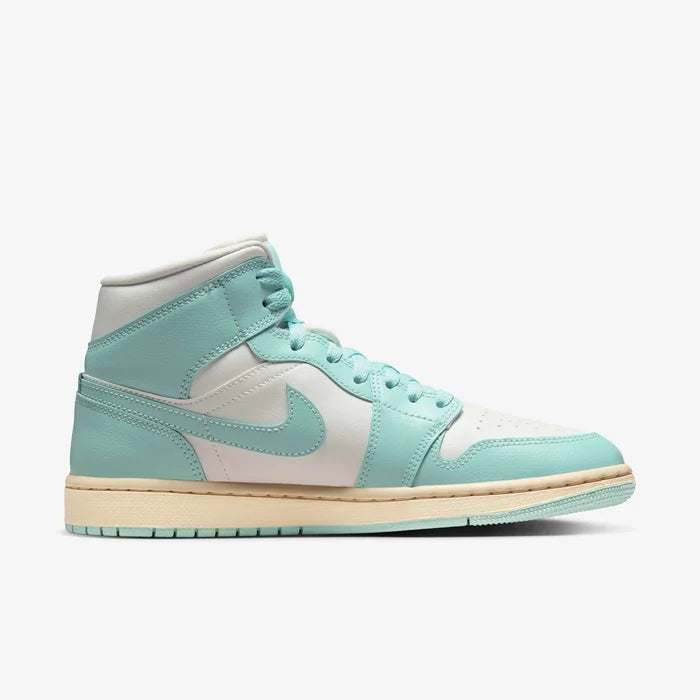 Womens Air Jordan 1 Mid Shoe