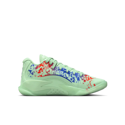 Boys Zion Williamson MUD Basketball Shoe