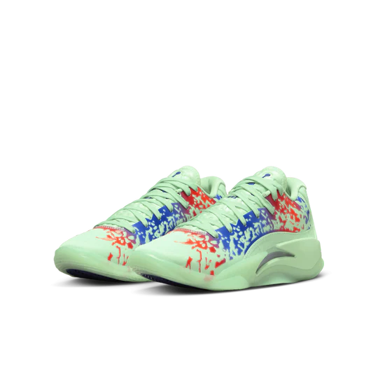 Boys Zion Williamson MUD Basketball Shoe
